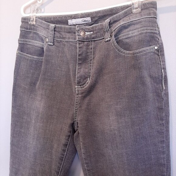 CHICOS Platinum Callie Jeans Straight Leg Denim - Picture 3 of 10